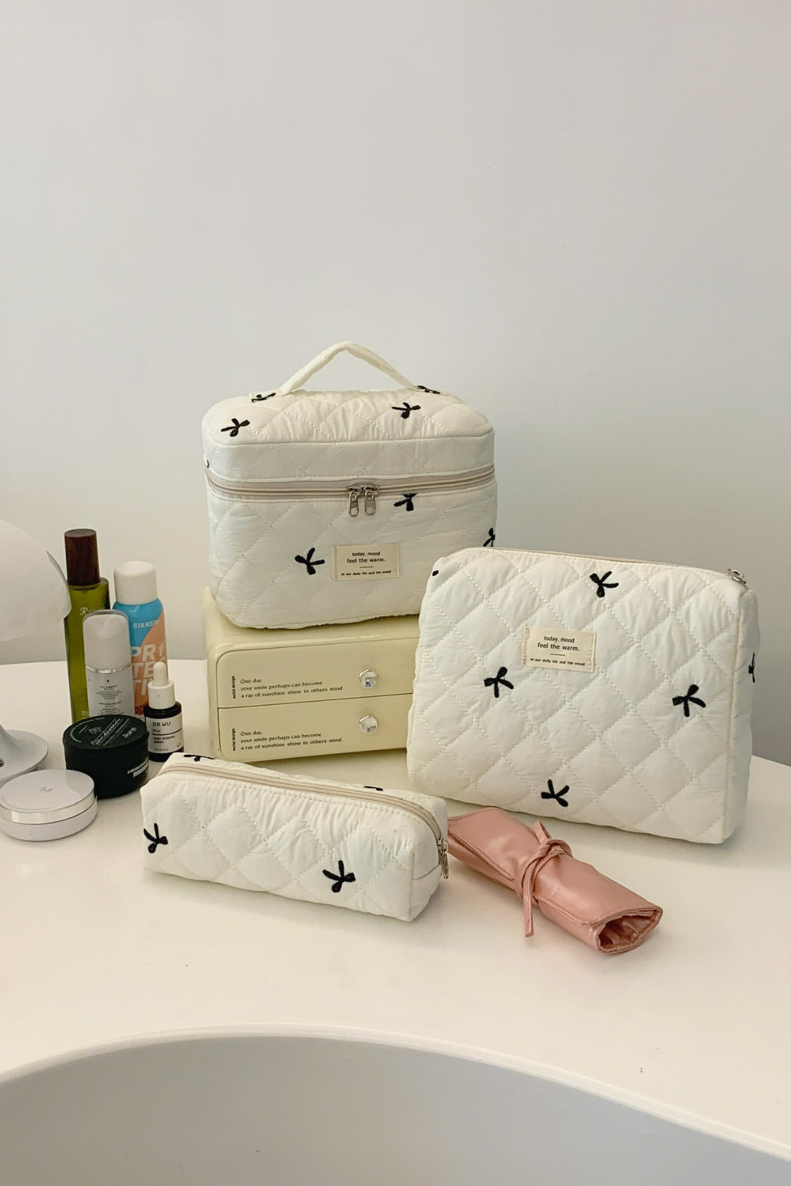 Three Piece Bow Quilted Cloth Storage Bag Set